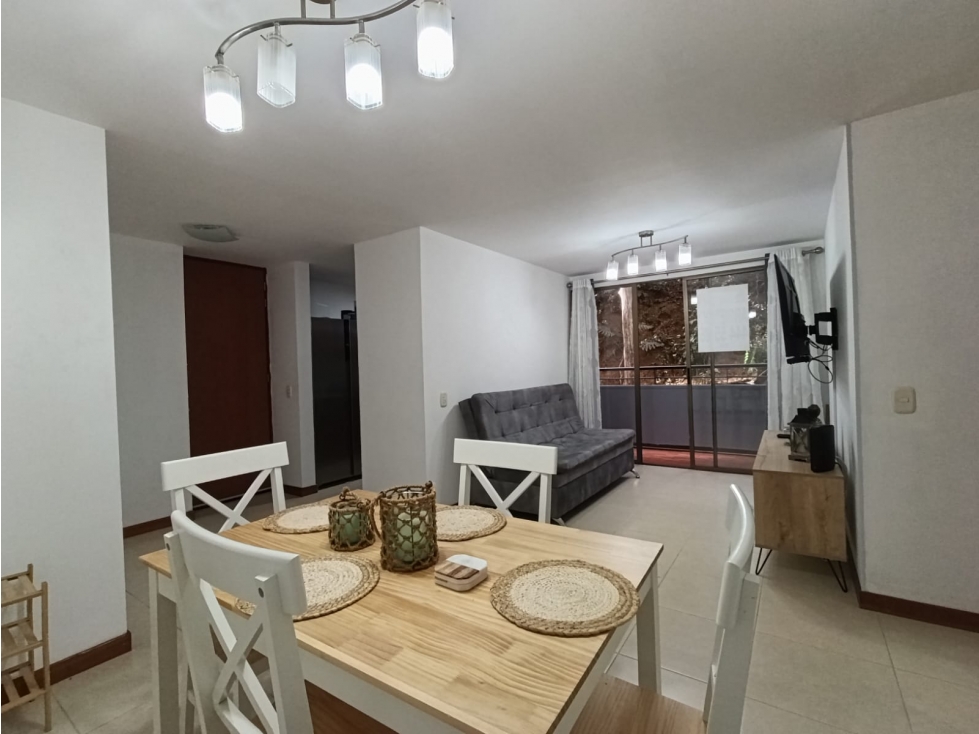 Apartamento en Loma de los Bernal — foto 2