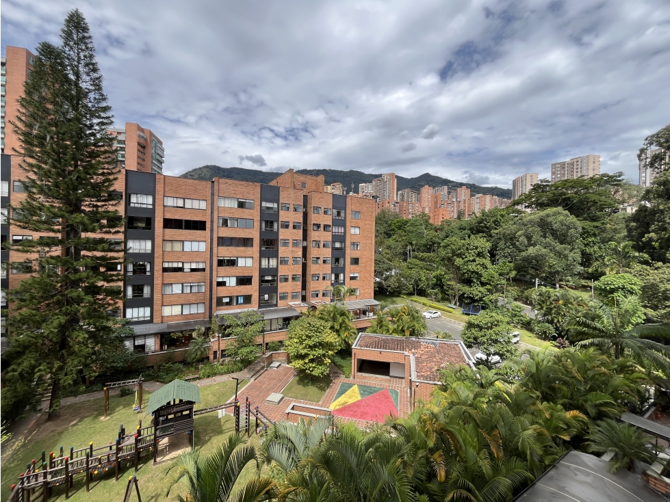 Apartamento en venta, Poblado, Las Lomas Nº 1