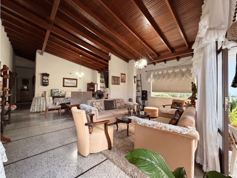 Casa en venta, San Javier, Medellín