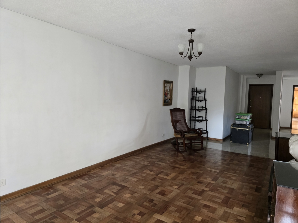 Amplio y Tradicional Apto de 162 m² en El Centro