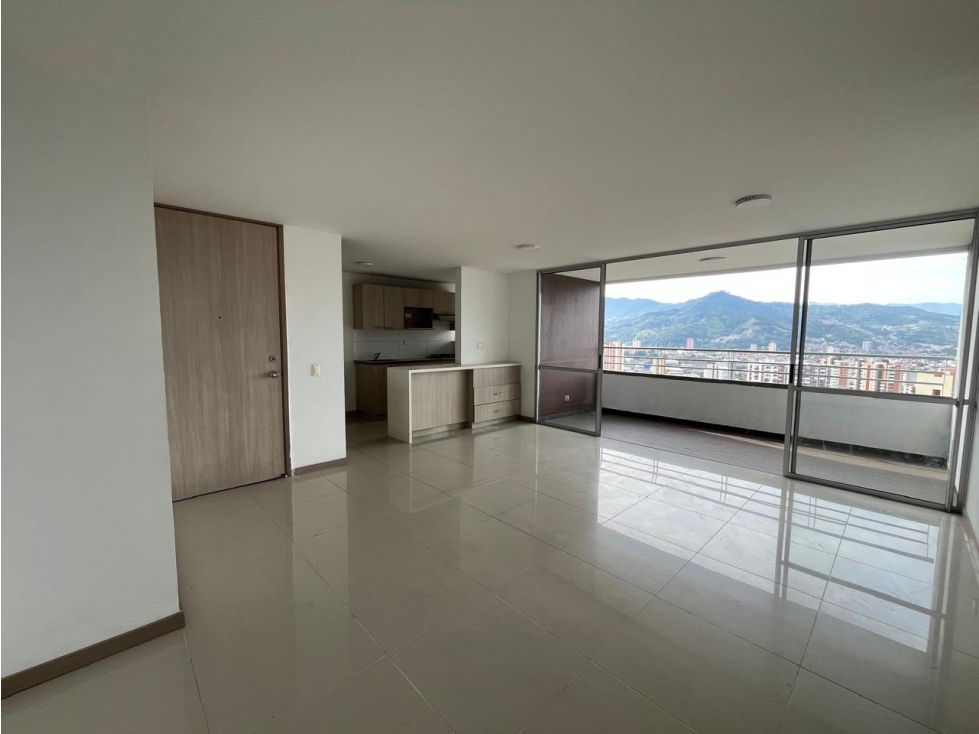 Apartamento en Sabaneta 3 alcobas piso alto — foto 2