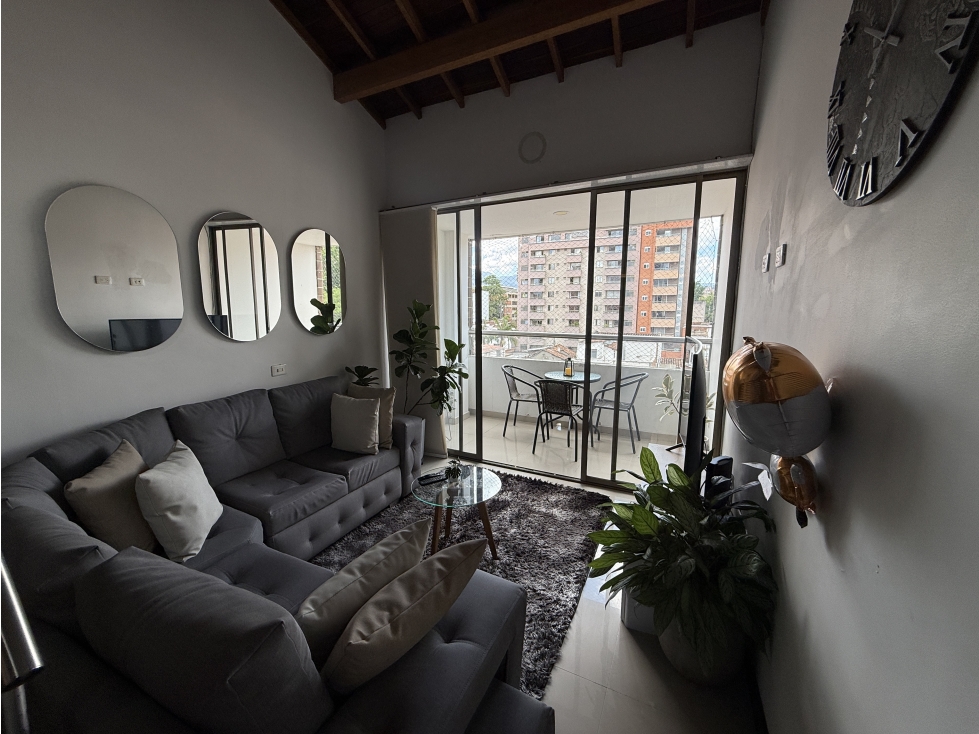 Penthouse en La Castellana, Laureles — foto 2