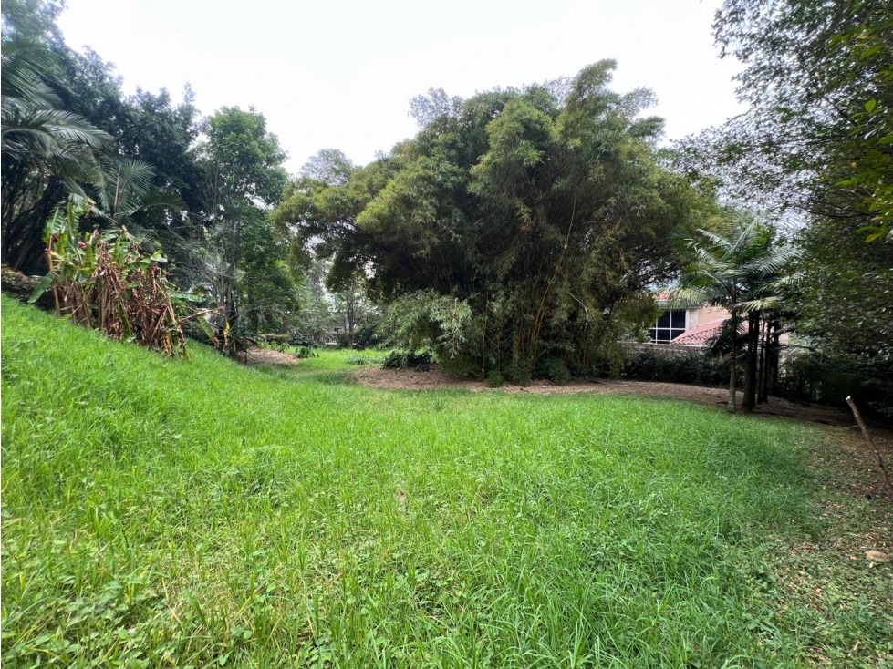 Lote Plano en Exclusiva Parcelación en Venta, en El Poblado