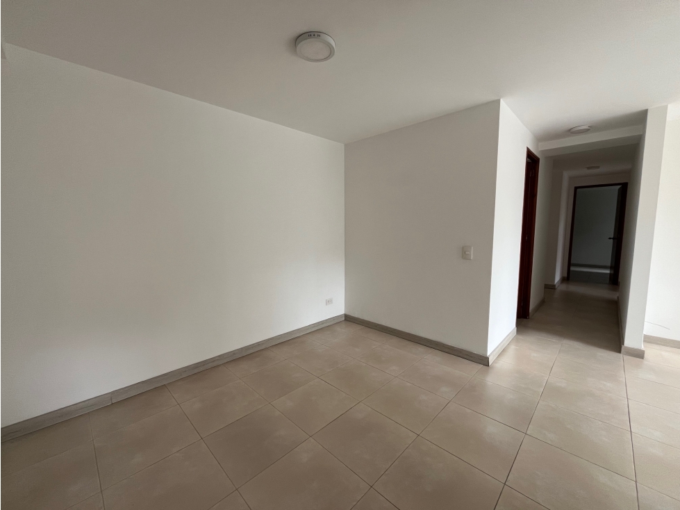 Apartamento cerca a Molinos, Universidad de Medellín