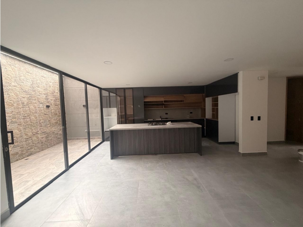 CASA EN VENTA- NATURA- PORVENIR