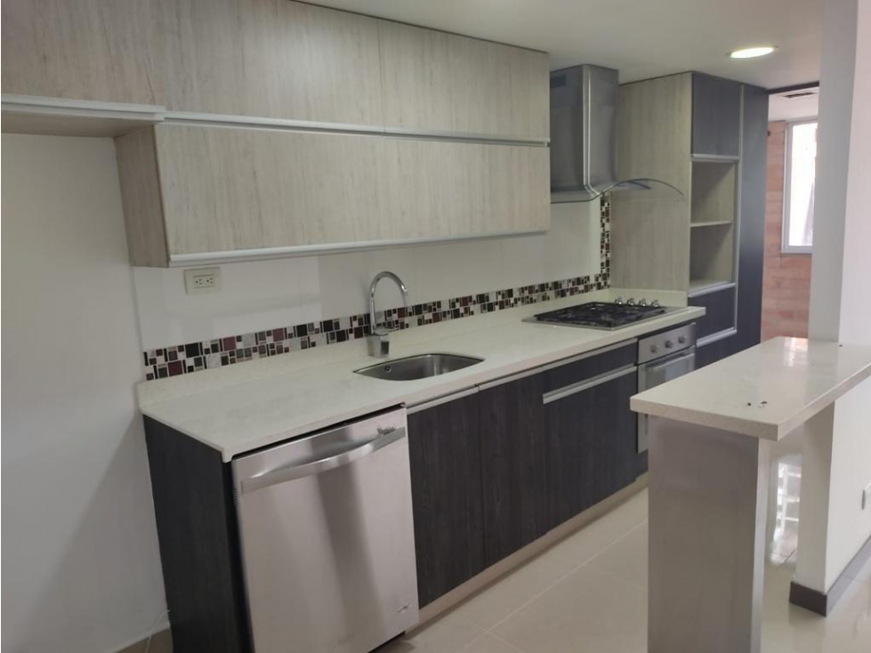 Apartamento piso alto La Doctora, Sabaneta — foto 4
