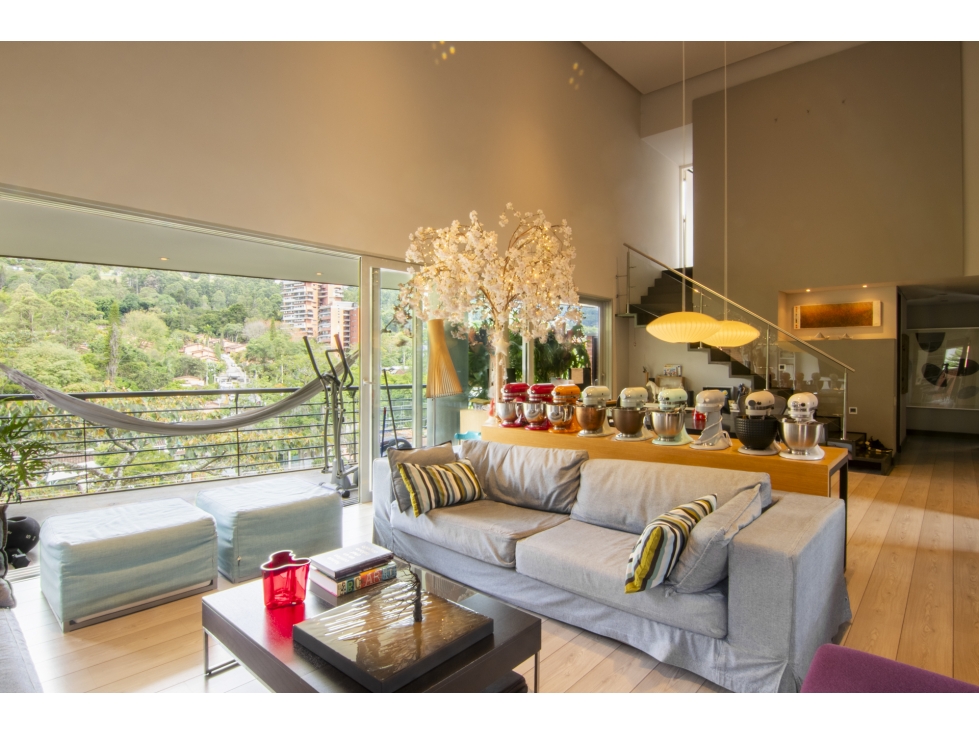 Hermoso apartamento dúplex remodelado en sector de San Lucas — foto 2