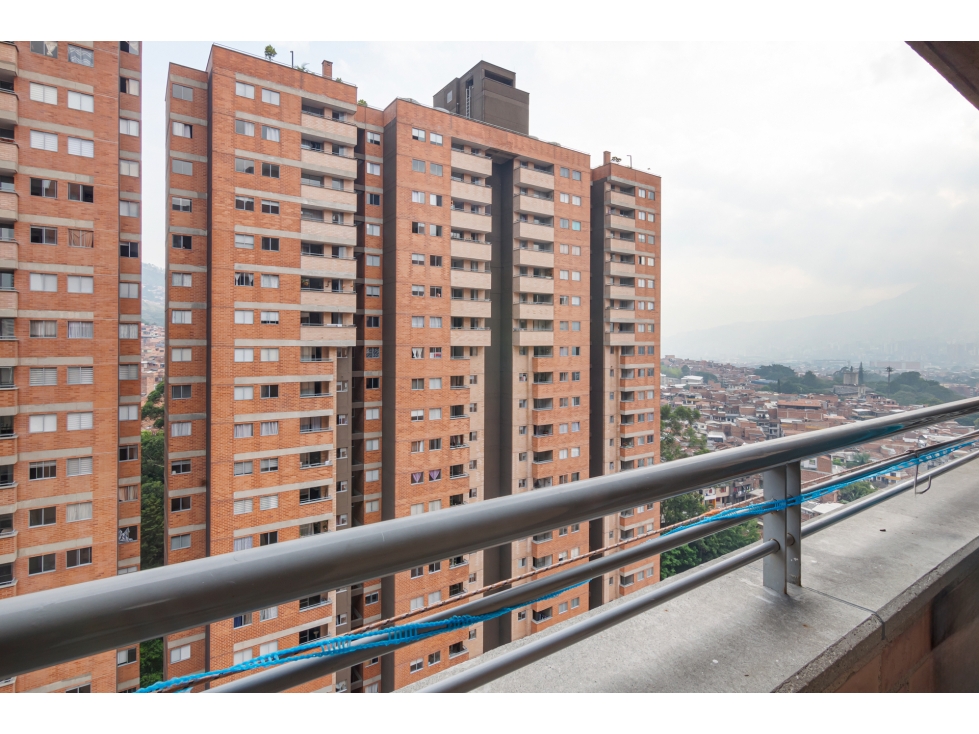 Apartamento en venta en La Acacias - Itagüí — foto 2