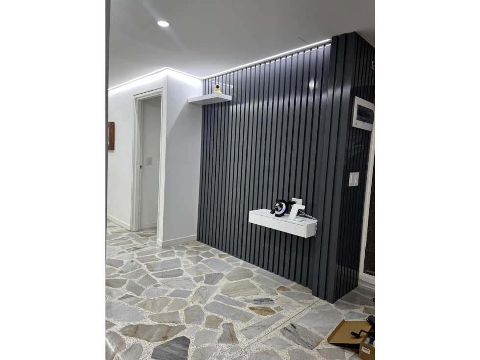 Apartamento remodelado frente a la Catedral de Medellín — foto 6