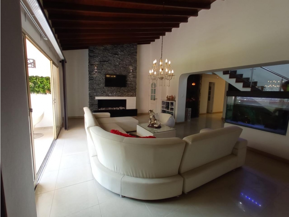 Apartamento Dúplex remodelado-Trav inferior — foto 2