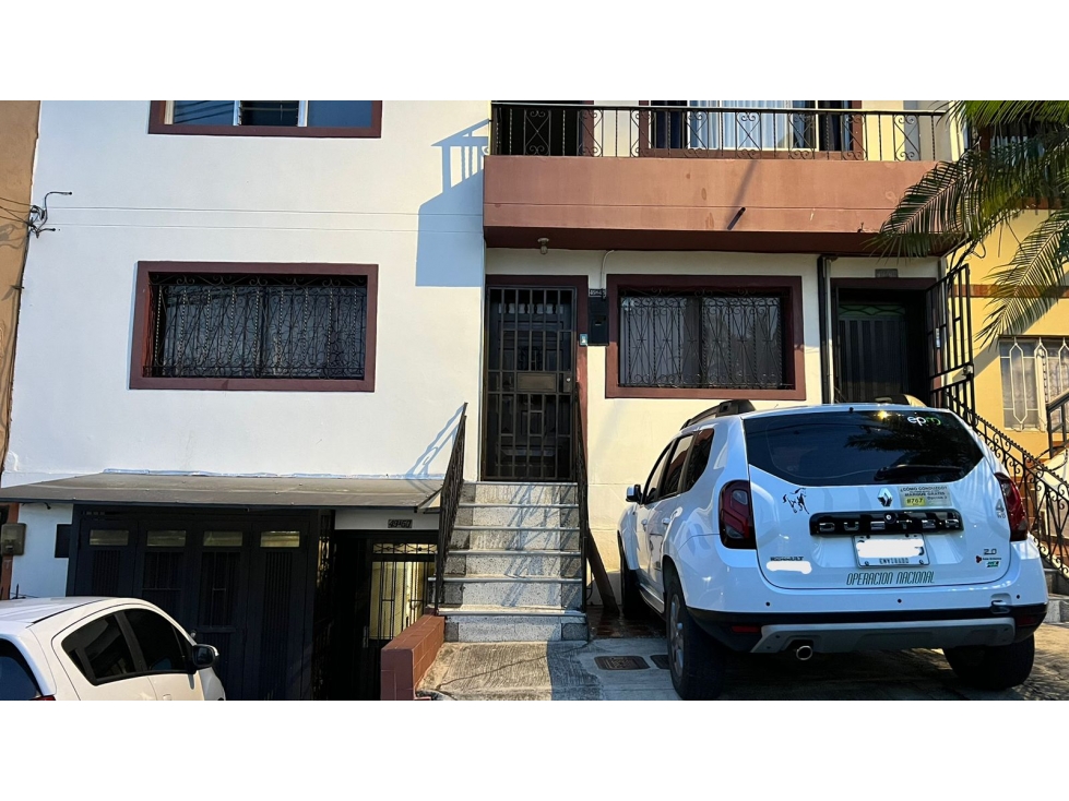 Casa en venta en Buenos Aires Frente estación Tranvía