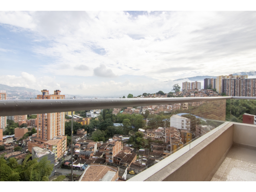 Hermoso apartamento con vista a la ciudad — foto 6