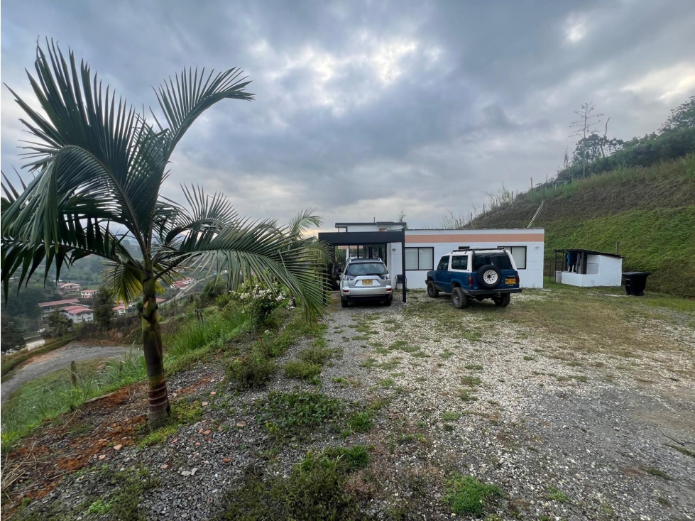 FINCA PARA VENTA EN GUARNE, VEREDA CHAPARRAL. — foto 2