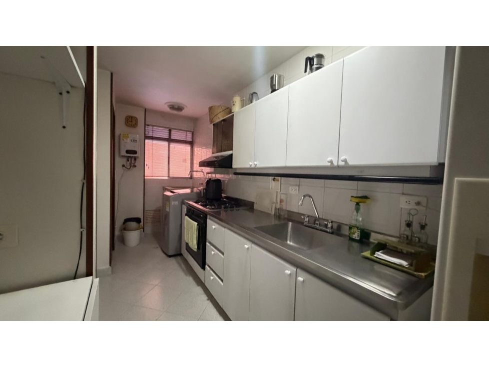 APARTAMENTO EN VENTA EN EL CORAZON DE LAURELES — foto 2