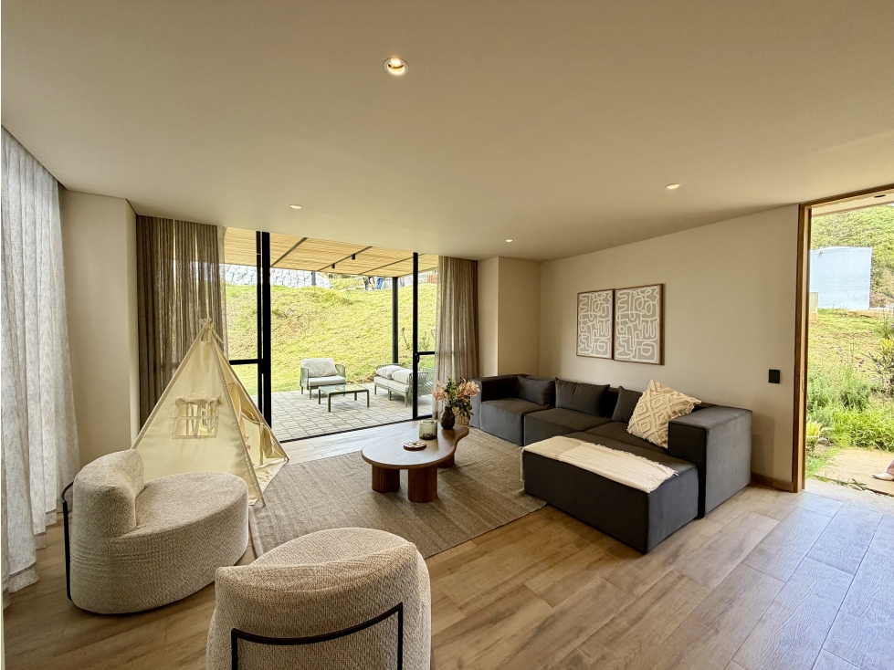 Casa en unidad cerrada para en el Alto de las Palmas. — foto 3