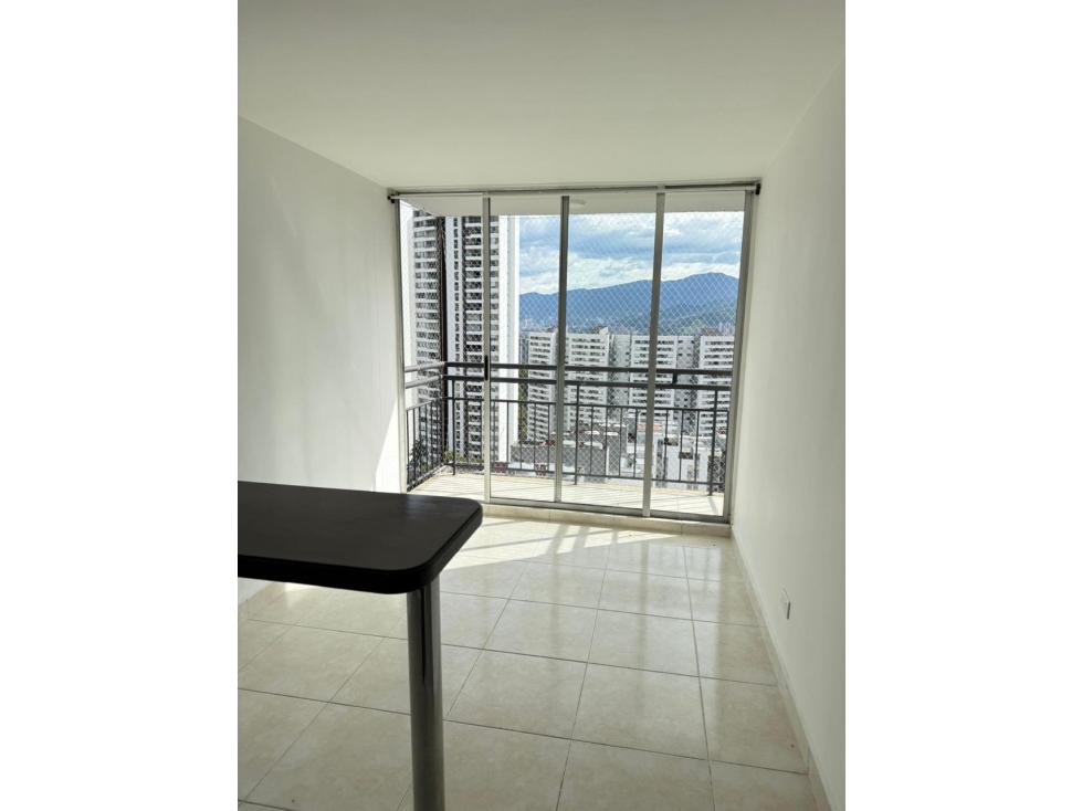 Apartamento con vista a la ciudad — foto 3