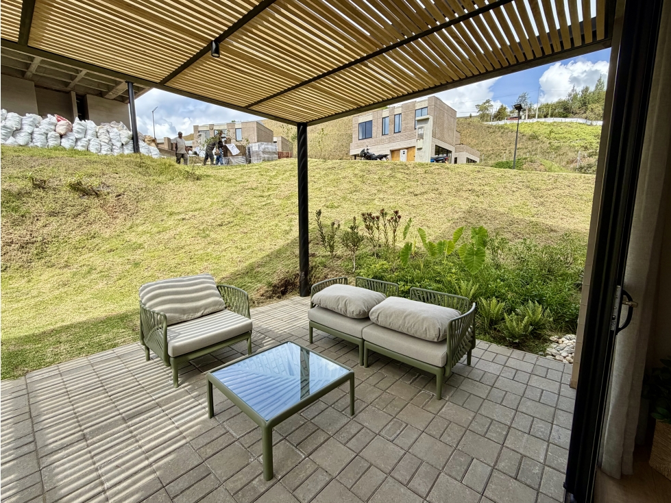 Casa en unidad cerrada para en el Alto de las Palmas. — foto 4