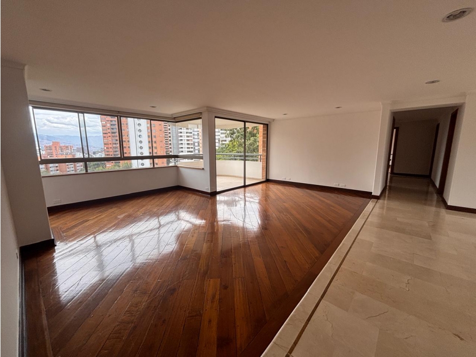 Apartamento para arriendo en El Poblado.
