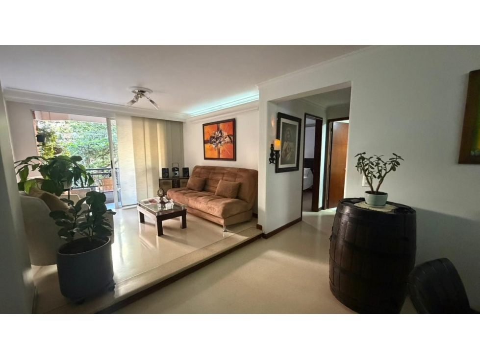 APARTAMENTO EN VENTA EN EL CORAZON DE LAURELES — foto 3