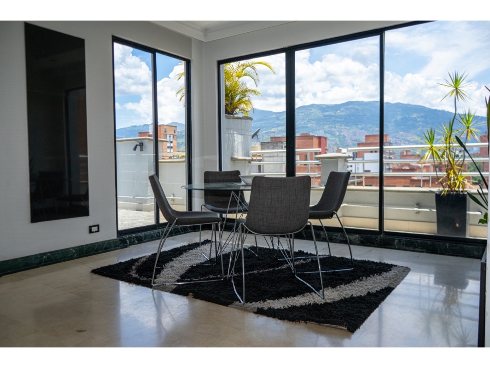 Penthouse en venta Laureles, completamente amoblado.