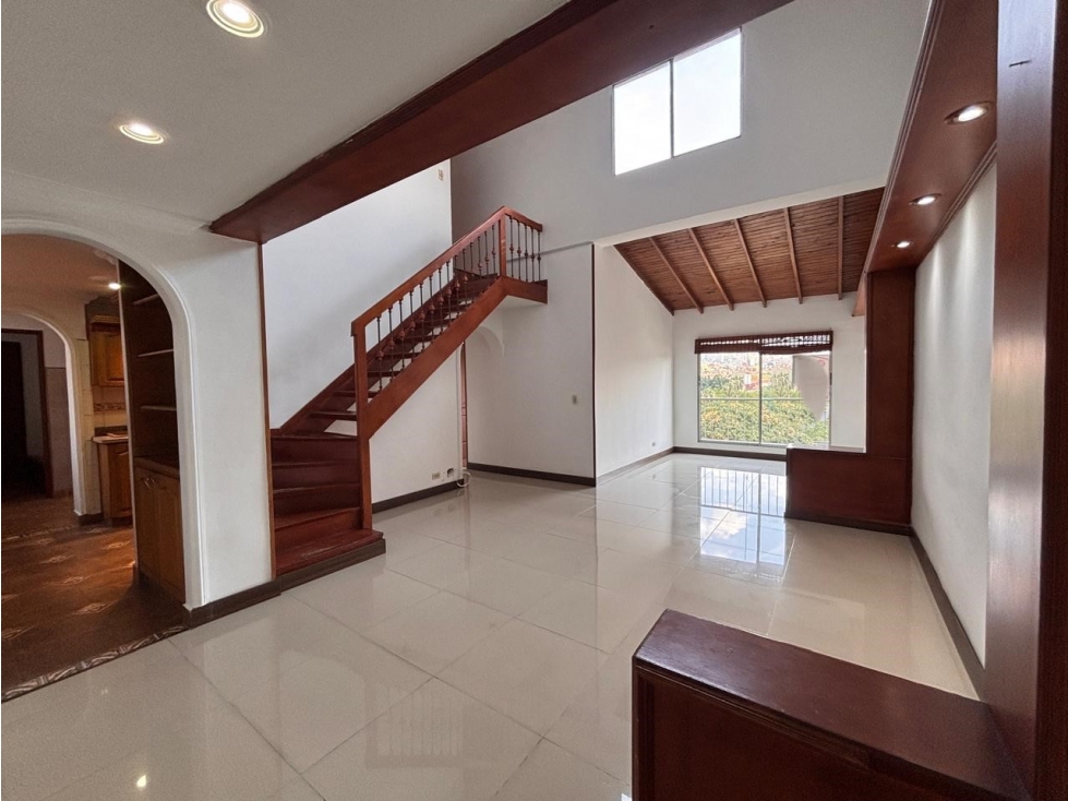 Apartamento duplex en Envigado.