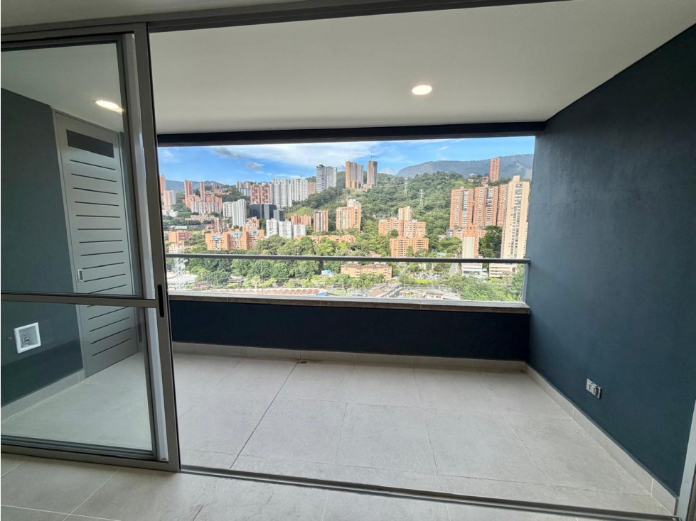 VENTA APTO NUEVO EN EL POBLADO - CIUDAD DEL RIO - PENTHOUSE