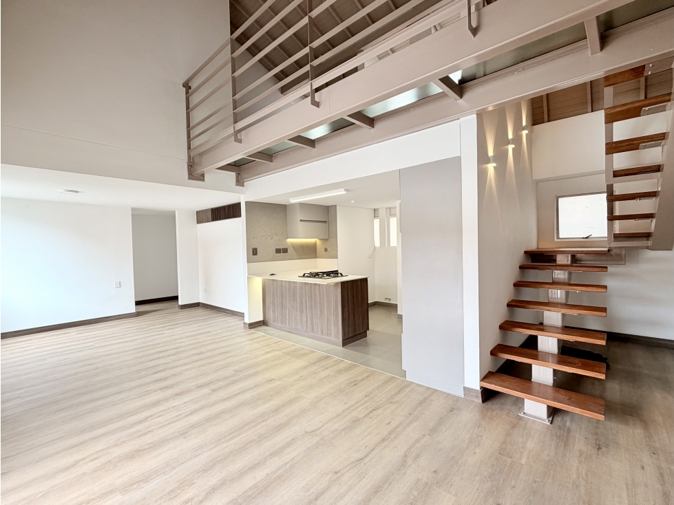 Venta Penthouse para estrenar en Laureles, con parqueadero doble
