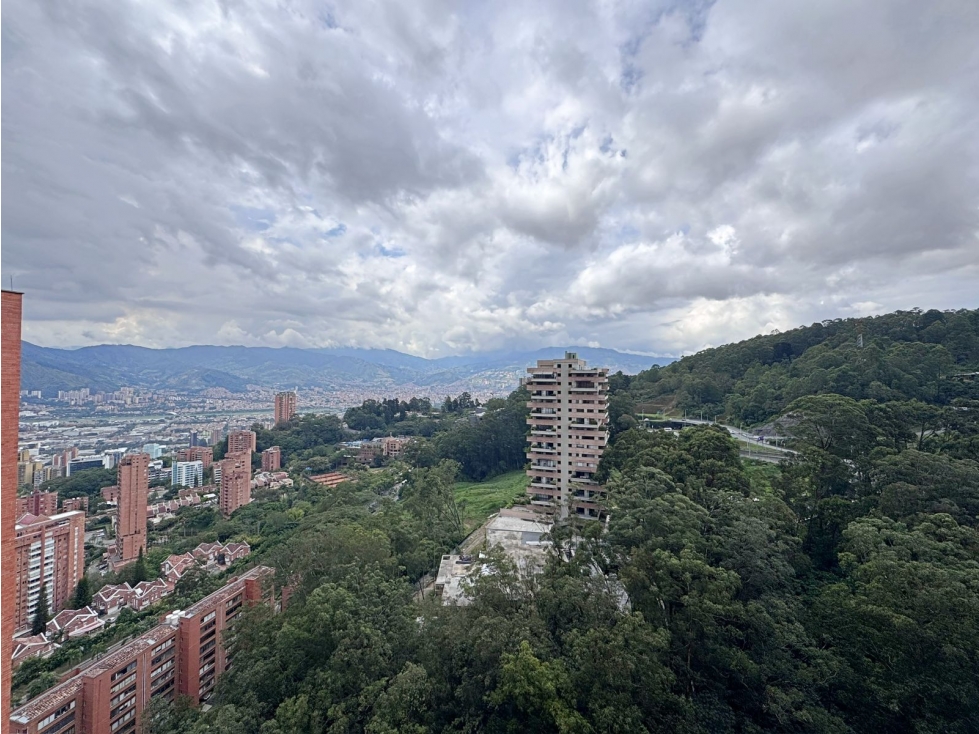 HERMOSO PENTHOUSE - POBLADO - PALMAS - HERMOSA VISTA — foto 2