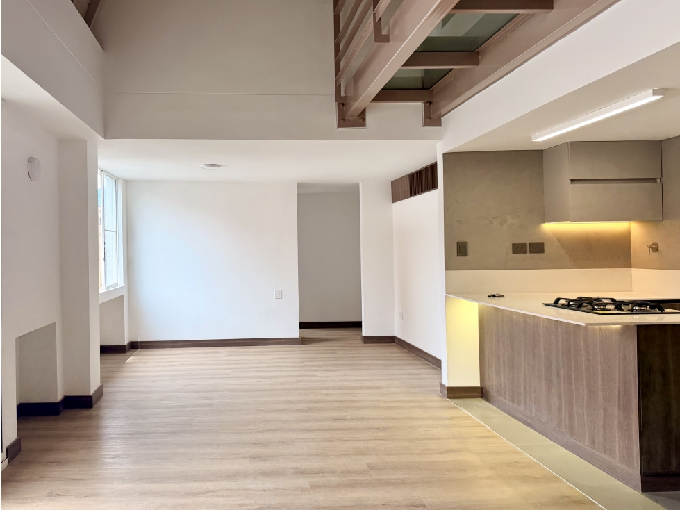Venta Penthouse para estrenar en Laureles, con parqueadero doble — foto 2