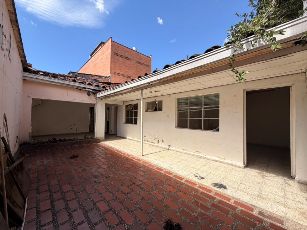 Casa lote en venta, Manila, Medellín