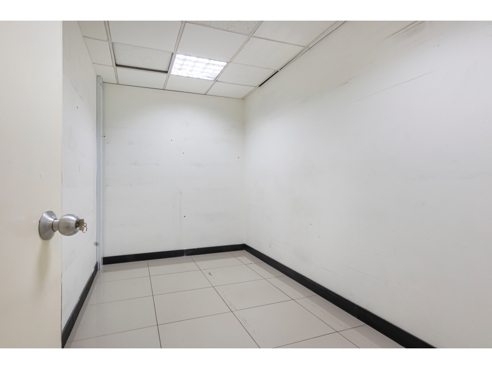 Oficina en arriendo en sector de Milla de Oro - El Poblado — foto 6