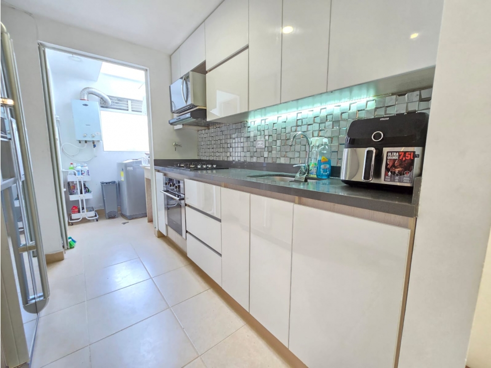 VENTA ESPECTACULAR CASA EN UNDIDAD CERRADA,SECTOR SAN LUCAS ENVIGADO — foto 3