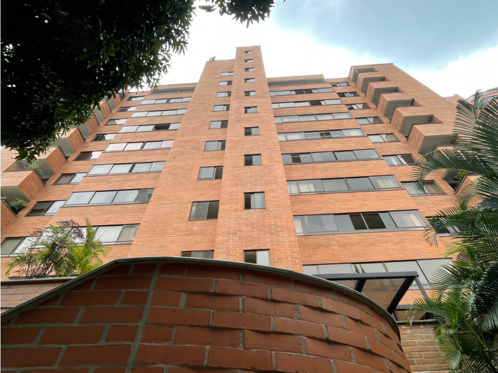 Apartamento con gran potencial para remodelar, Castropol Poblado. — foto 6
