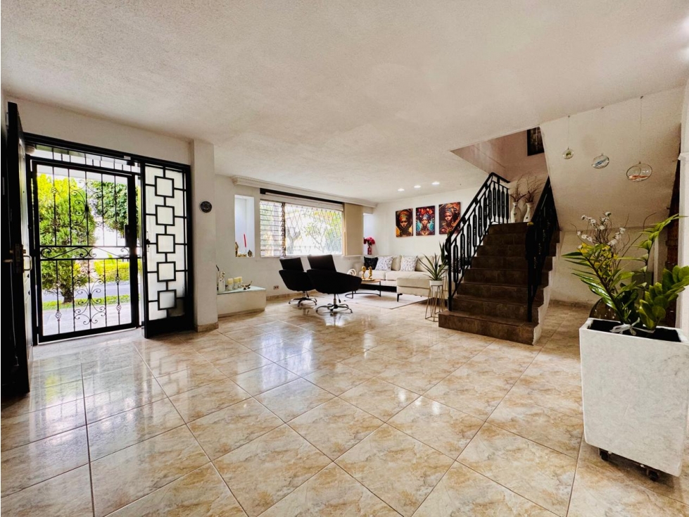 Casa independiente en venta Santa Teresita, Medellín — foto 2