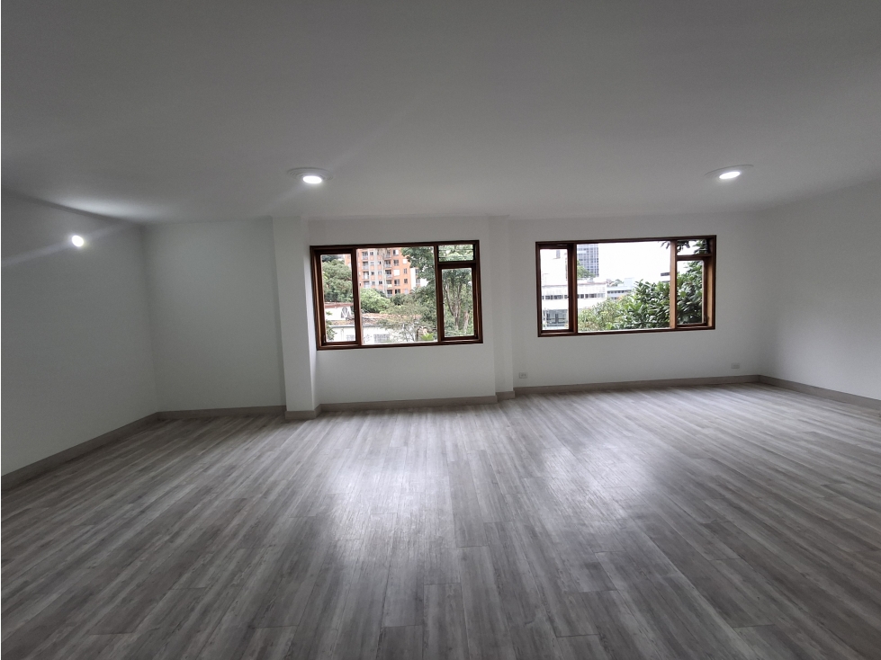 Apartamento en venta, El Poblado, sector Castropol — foto 2