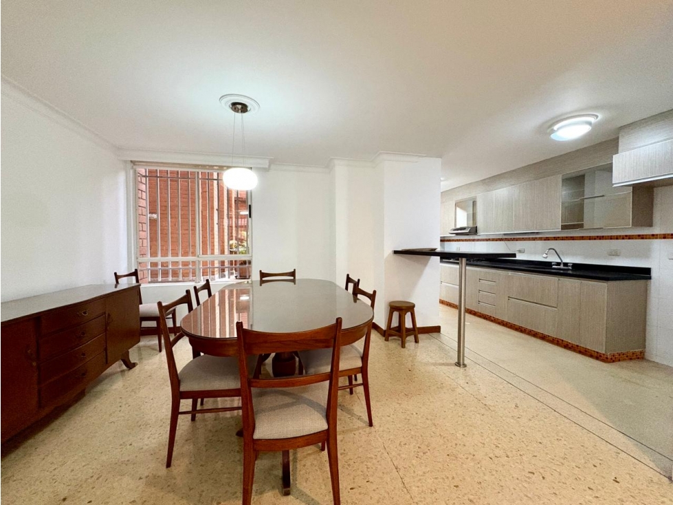 Apartamento en venta en Laureles — foto 2