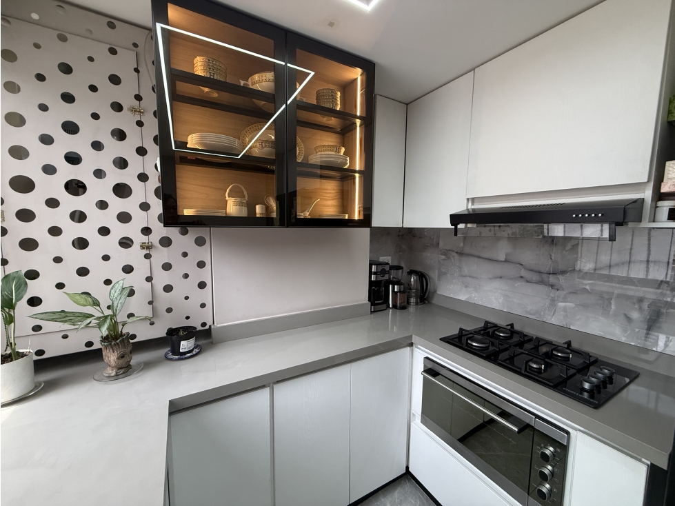 Hermoso apartaestudio remodelado Bulerias