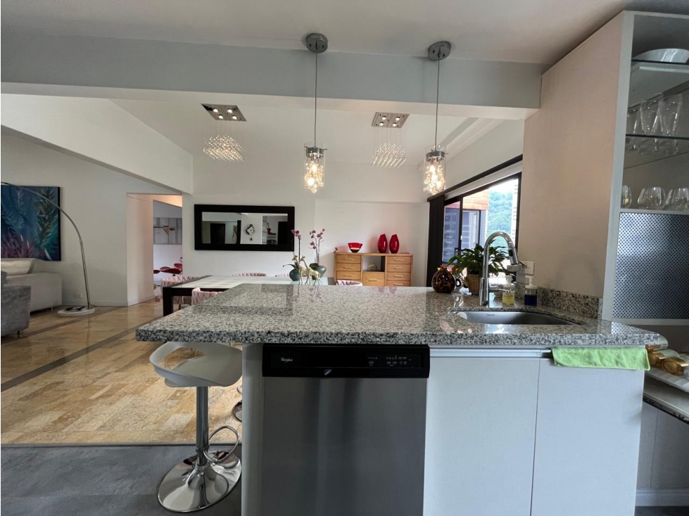 Exclusivo Penthouse, totalmente remodelado, el poblado,castropol — foto 2