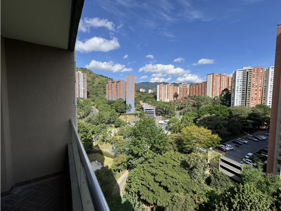 82 m² totalmente remodelados + piso 18 + vista abierta — foto 2