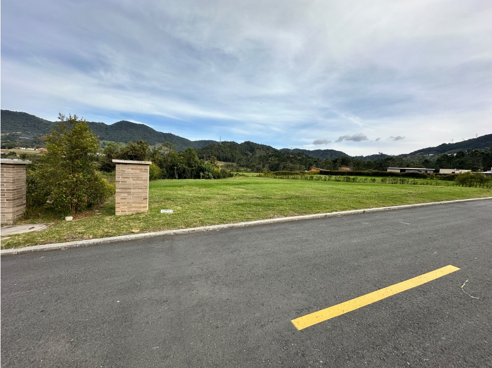 Lote en Exclusiva Parcelación en Venta en la Ceja — foto 2