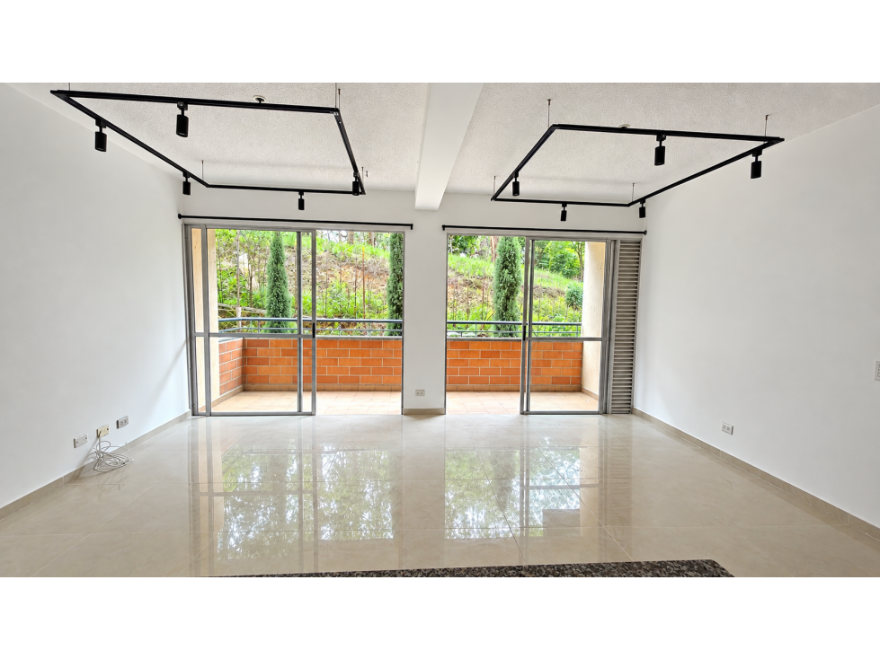 Apartamento en Bello en Santa Ana — foto 2