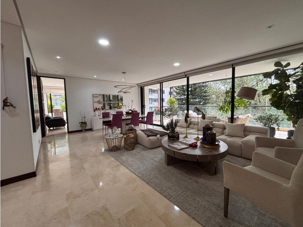 Apartamento de lujo en Los Balsos, El Poblado. — foto 3