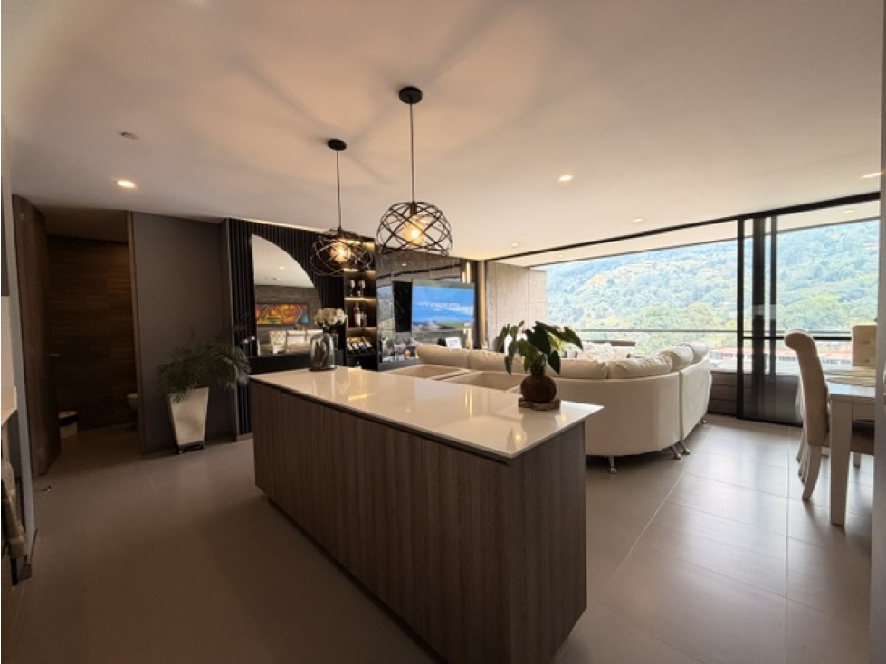 Penthouse para venta en la loma de las Brujas en Envigado