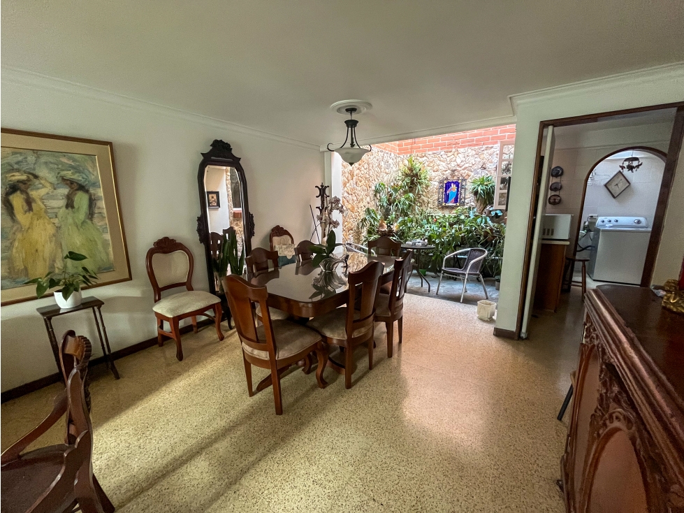 Casa en el poblado las lomas 2 gran oportunidad para remodelar — foto 6