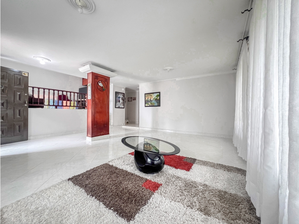 CASA DE 279M2 CON ANTEJARDÍN EN BELÉN, CERCA A LA 33. — foto 5