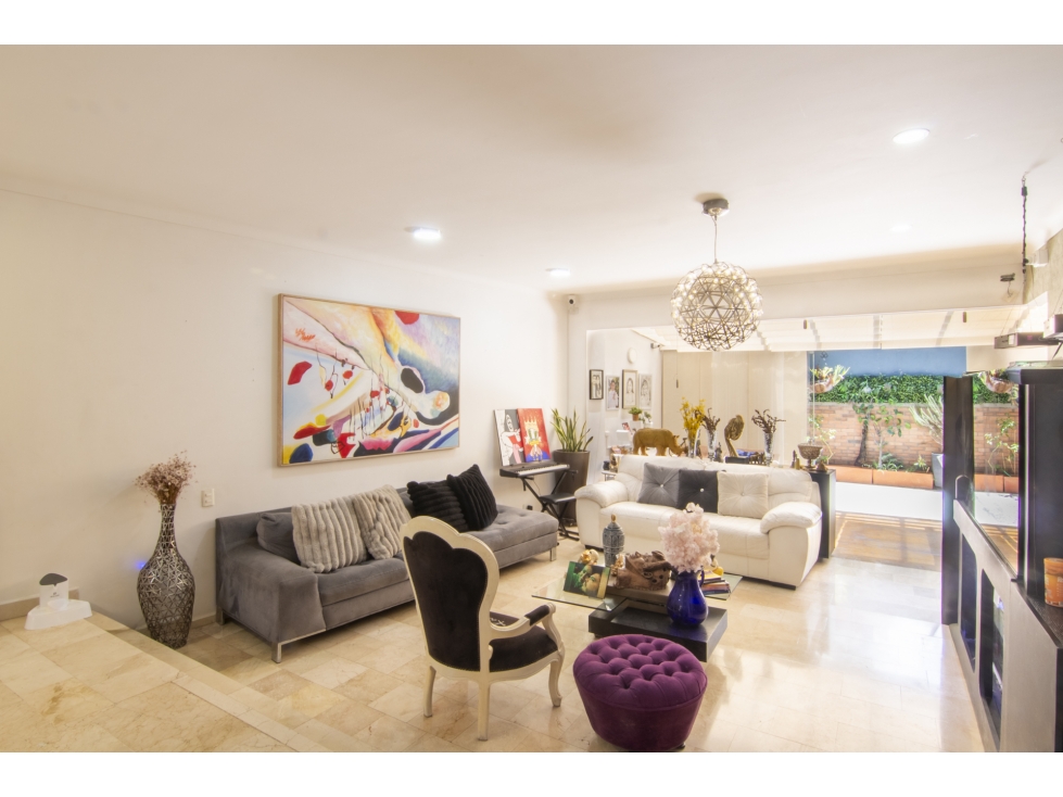 Casa en venta en sector de el Tesoro - El Poblado — foto 2