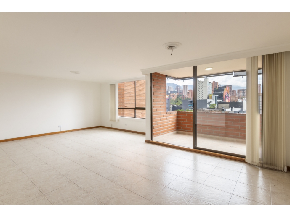 Apartamento en venta en sector de la Lalinde - El Poblado — foto 5