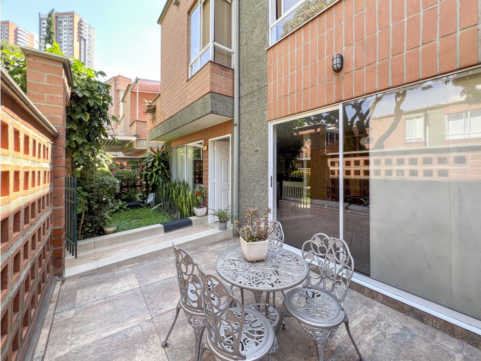 Casa en venta en Castropol Espacios, ubicación y confort — foto 4