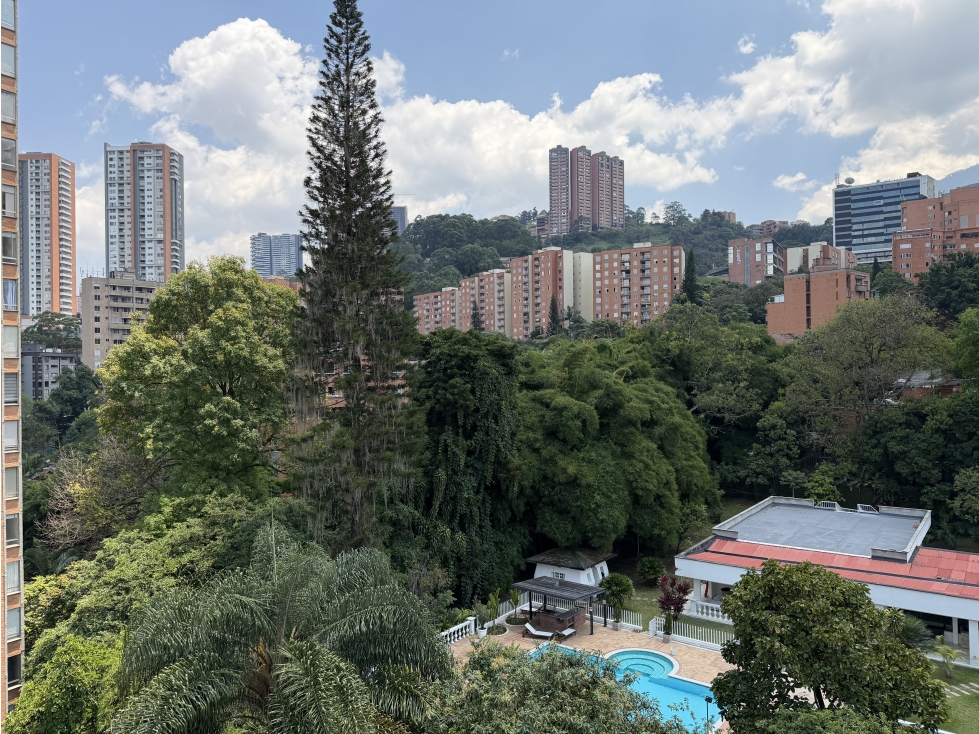 Apartamento en venta con 3 habitaciones en Castropol, cerca a todo. — foto 6