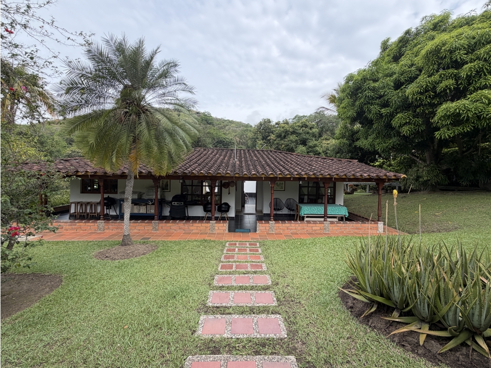 Finca en venta, V. El Rincón, San Jerónimo